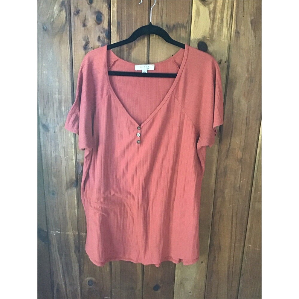 Misia Curvy Top Size 2X Rusty Orange Short Sleeve V Neck Rib Knit Buttons